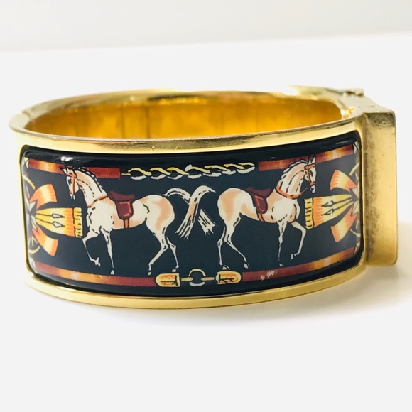 SOLD - HERMÈS Loquet Enamel Watch - Picture 3 of 16